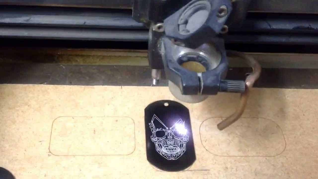 chapa militar personalizada