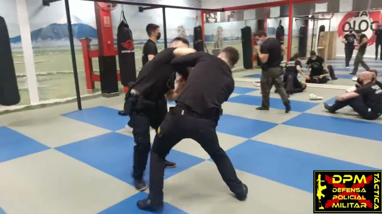defensa policial militar